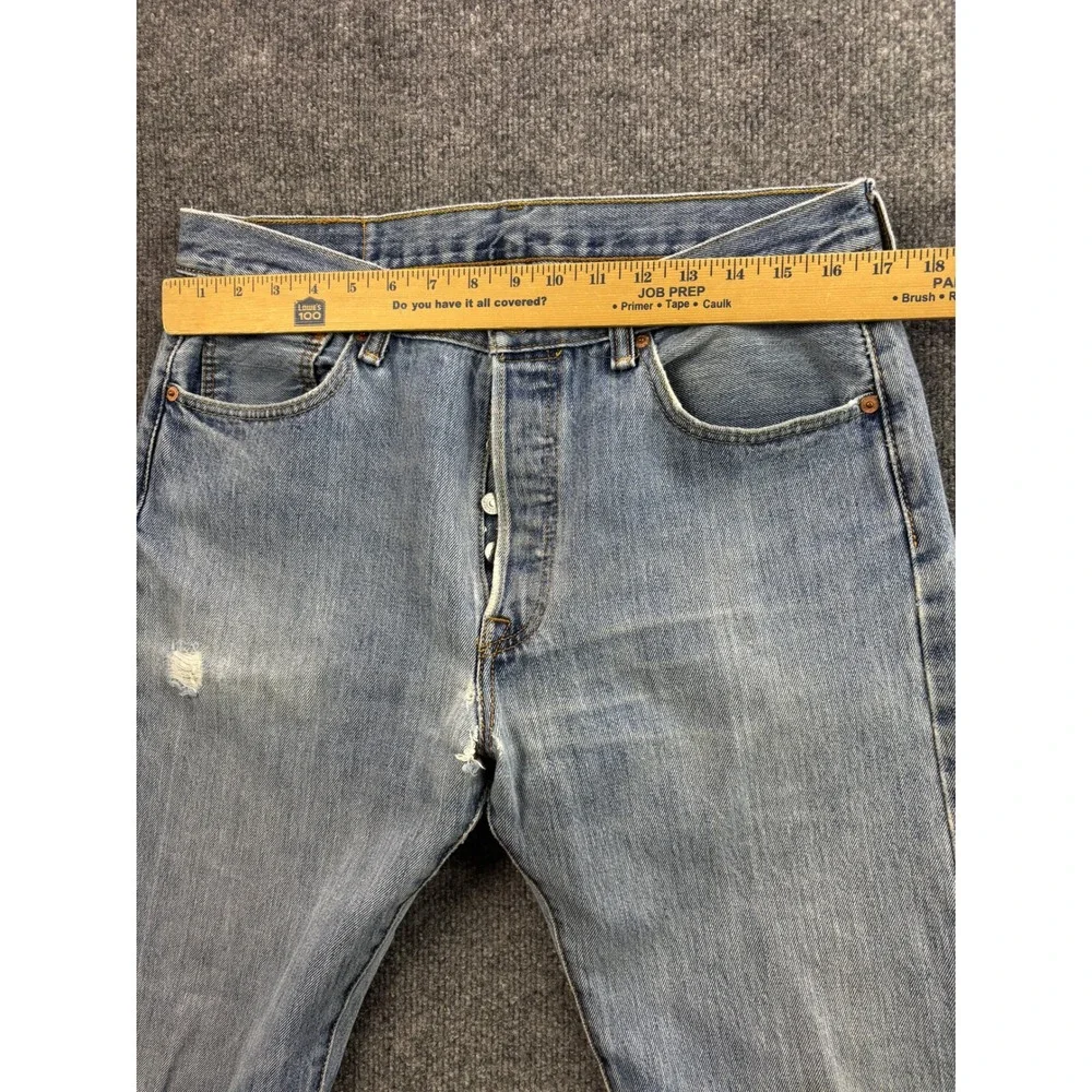 Levi's 501 Button Fly Jeans Mens 33x34 Light Wash Blue Straight Leg 24-3453